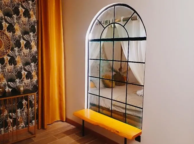 Le Moulin De L'asse D'hôtes Couette-café